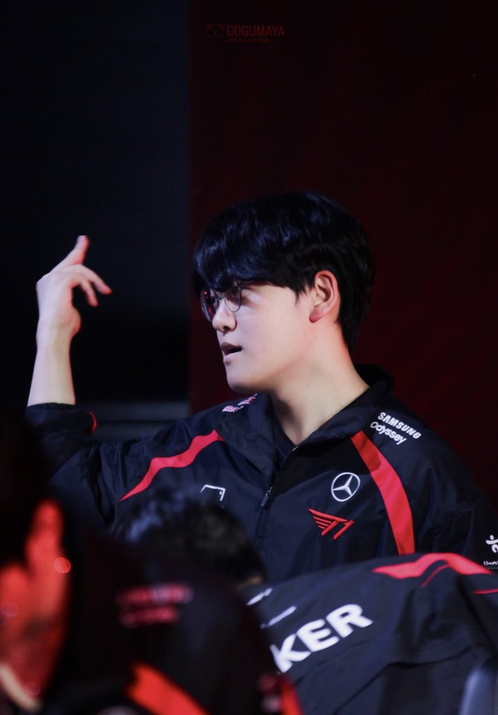 gogumaya0602's tweet photo. 240814 T1 KDF

Banggg ! 🤟🏻 

#T1WIN #GUMAYUSI #구마유시 https://t.co/BCaysOdFS1