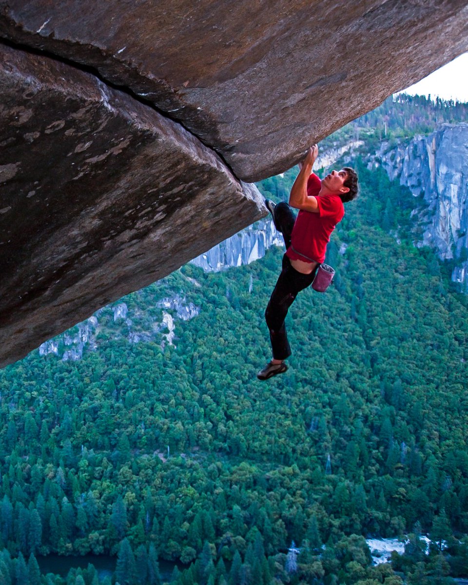 jimkchin's tweet photo. The shot. BTS of getting the shot. @alexhonnold on Separate Reality, Yosemite Valley, with a cameo by @mikeylikesrocks in photo number two.
⁣ https://t.co/8FpKcI3bkz
