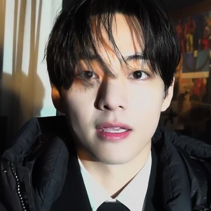 s_eok_jin's tweet photo. 그냥 이 남성이 실존인물이라는게 놀라울 따름임 https://t.co/m2pEPVP0OE