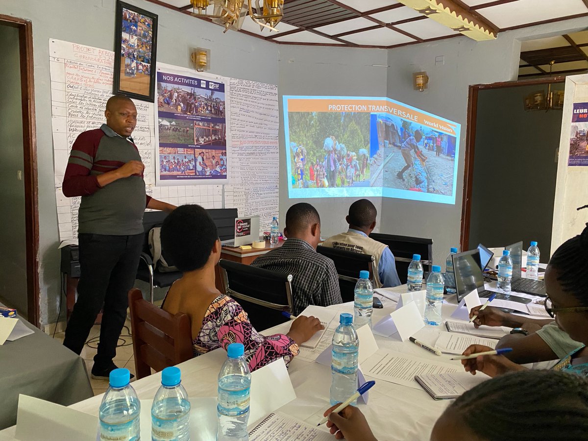UrFrontier25552's tweet photo. 🌟 Début de notre formation avec World Vision ! 🌟
Nous sommes heureux de commencer une formation sur la sauvegarde des enfants et des adultes avec l’équipe de World Vision. Merci pour votre soutien et expertise !
#CœurSansFrontières #FormationHumanitaire #WorldVision https://t.co/Je3Se3bjoa