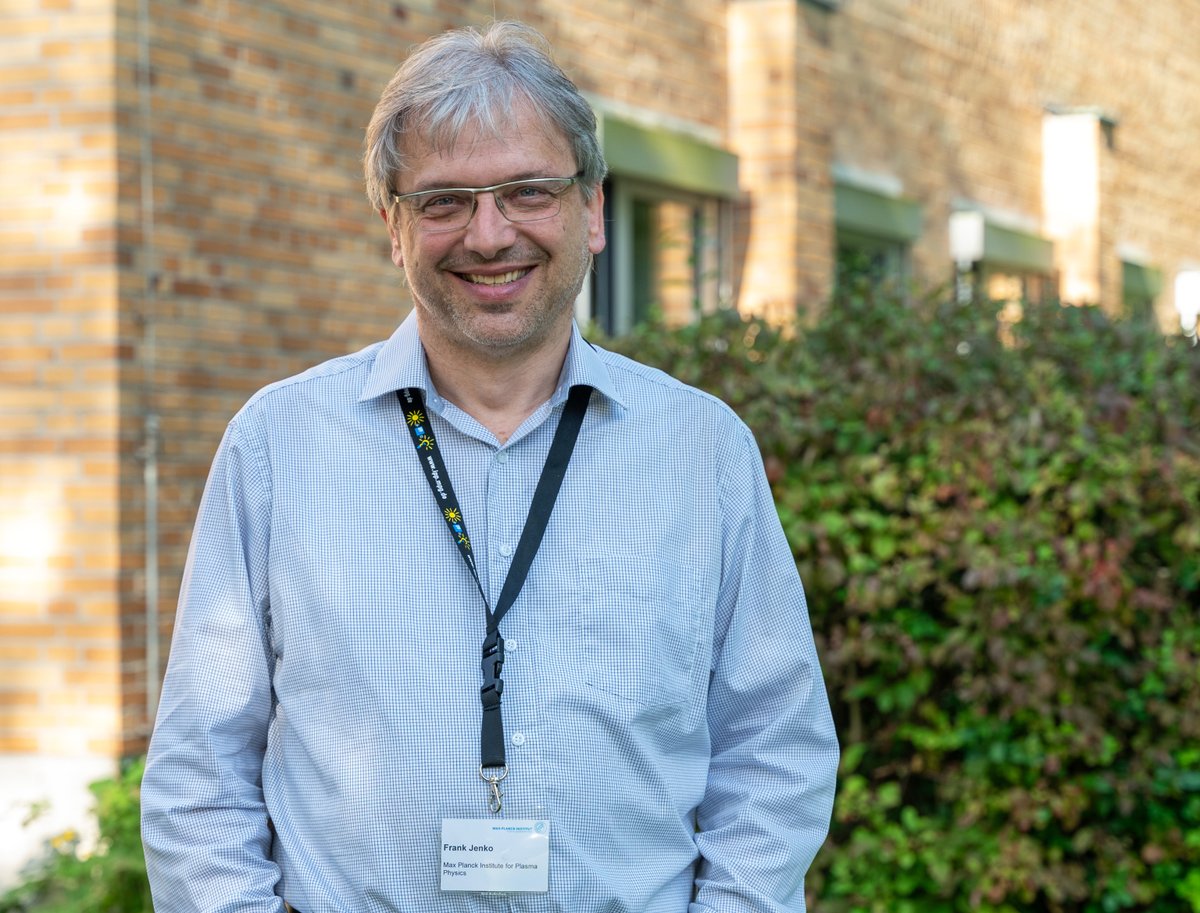 PlasmaphysikIPP's tweet photo. โThe world is plasma!โ says Frank Jenko. The IPP researcher explains what he means by this in an interview during the #ISSS-15.
The full article: https://t.co/QzupQeO7OE
#ISSS15 #PlasmaScience #FusionEnergy https://t.co/Ozrbv2tRY4