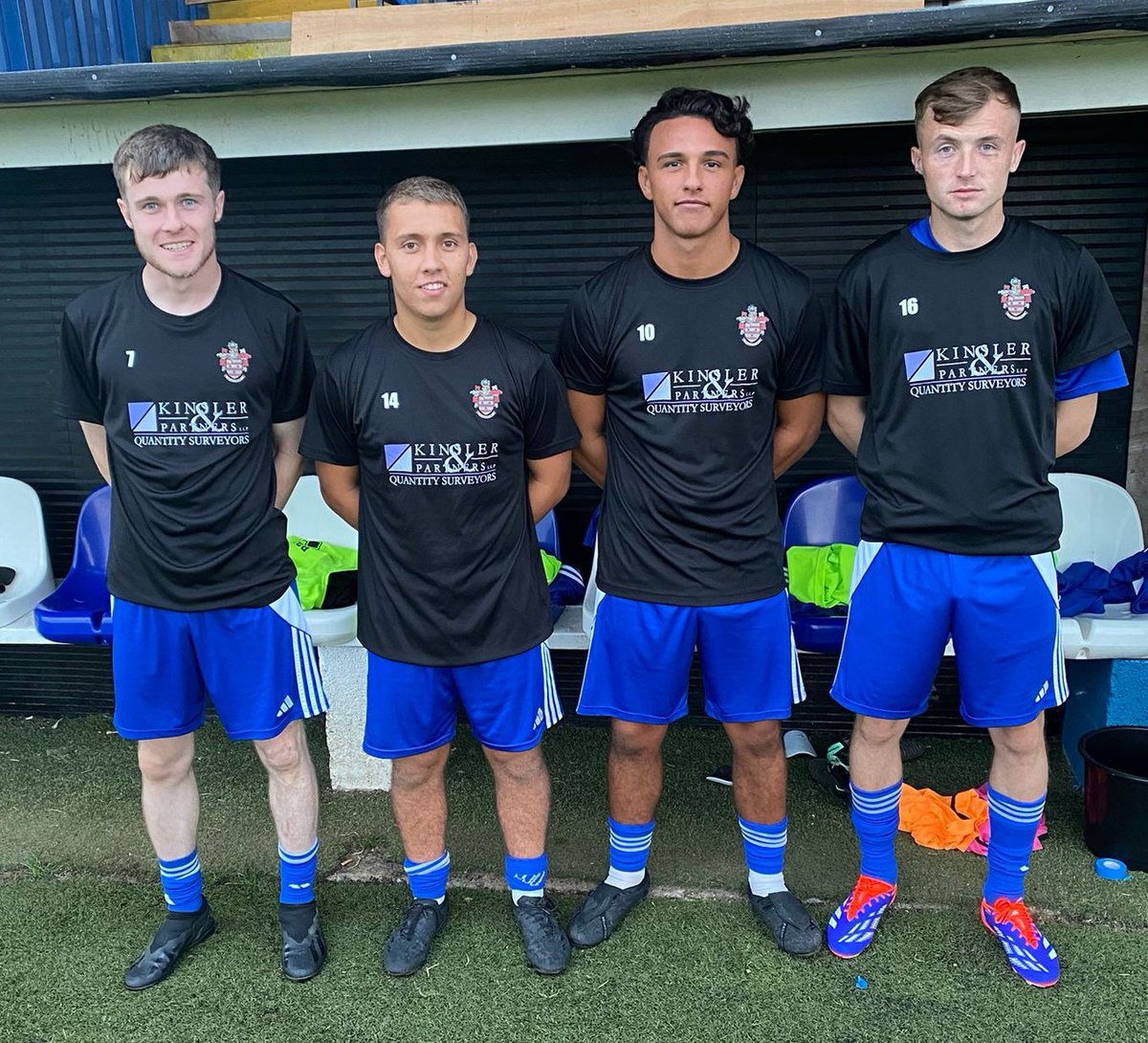 BillinghamTown's tweet image. Big thanks to Kingsley &amp;amp; Partners for their sponsorship of our new training kits! Looking good! #UTT