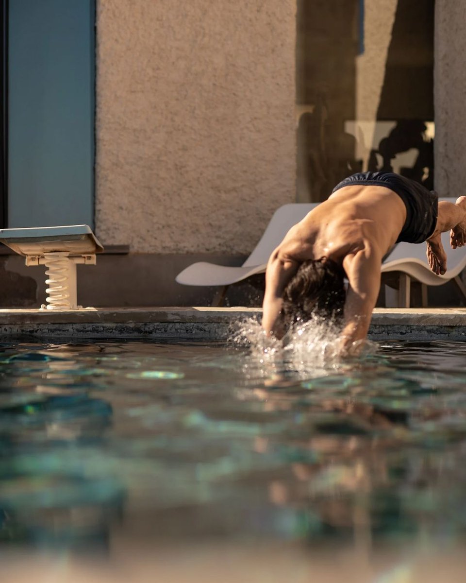 AVS_FanPage's tweet photo. Dive into a world of endless summer.
#andresvelencoso #ooto #ootoman #summervibes #pool https://t.co/FuvL74J20p