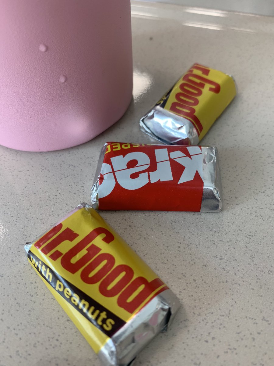 BmoreSparrow's tweet image. Well, it’s “PD Breakfast” for me today (not pictured was the bottle of pop) 🤷🏼‍♀️😂 #EdChat #TeacherTwitter #SingleGirlProblems #SpinsterLife