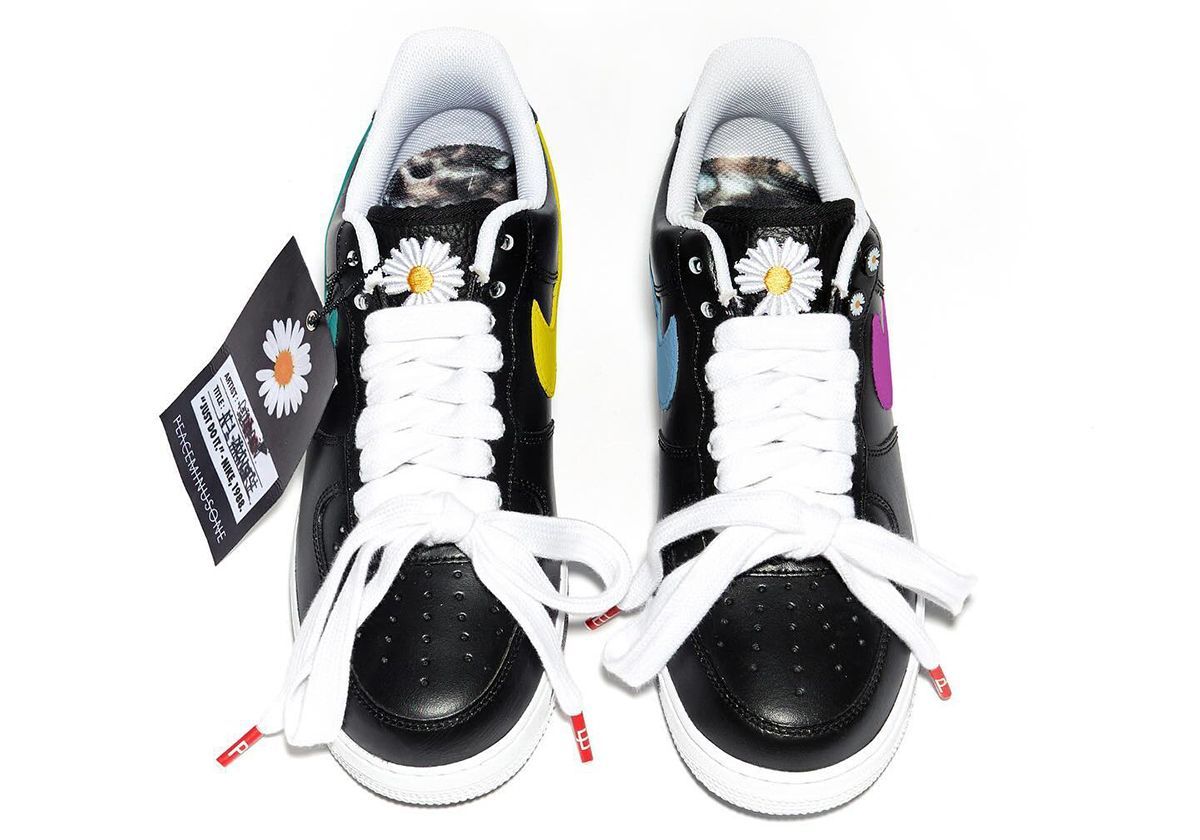 Sneaker News on X: Sneaker News on X: