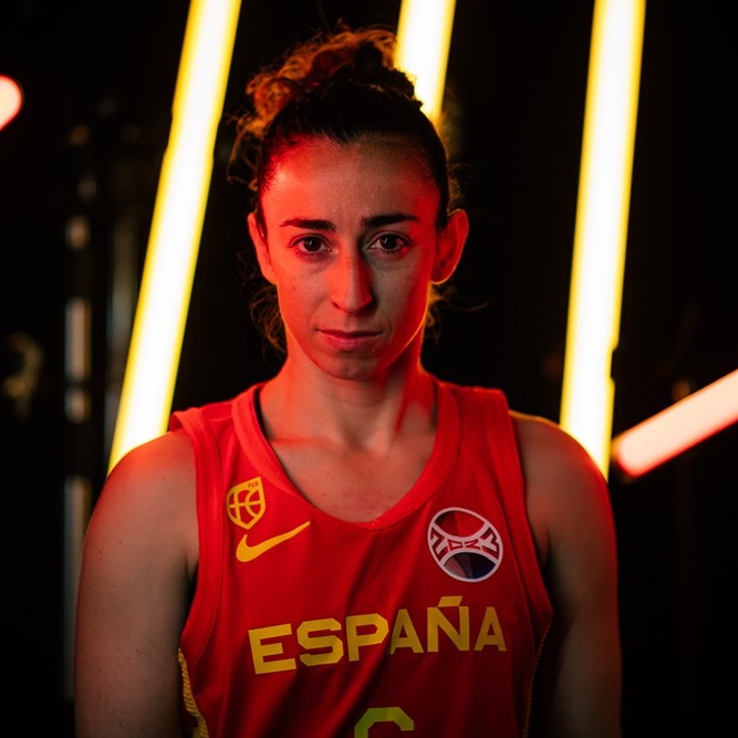 GIGANTESbasket's tweet photo. 🇪🇸🚨ÚLTIMA HORA: Silvia Domínguez anuncia su retirada definitiva de la Selección Española. https://t.co/siKj8EZTeF