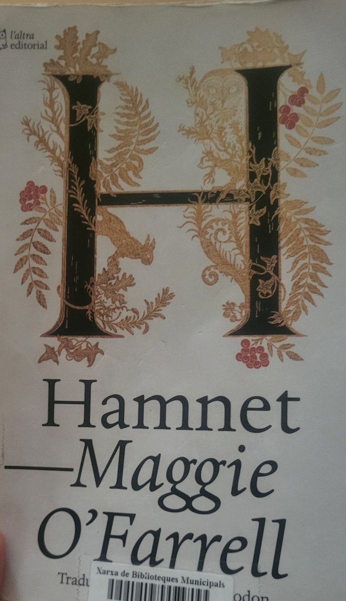 isaminguillon's tweet photo. Hamnet de Maggie O'Farrell. Una novel•la extraordinària. Les parts on descriu el dolor per la pèrdua són d'una sensibilitat, poètica i alhora duresa excepcionals. @laltraedi
#lecturesestiu https://t.co/S0GbNrlWCL