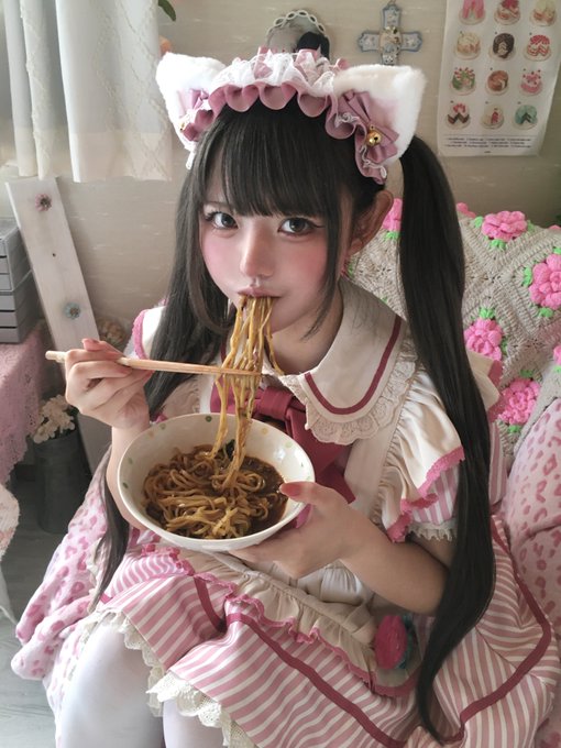 コスプレイヤー凸守たかねのTwitter画像34
