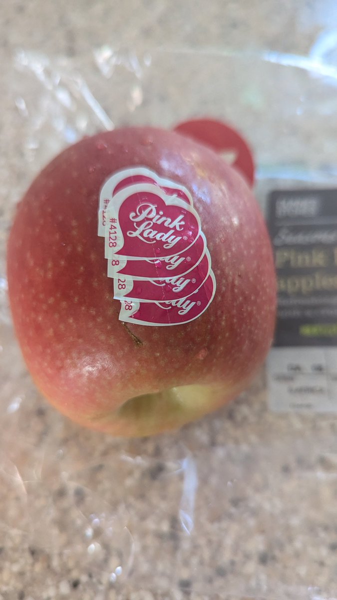 Angie Mezzetti tweet media