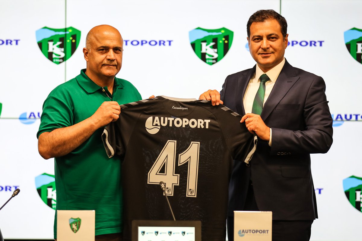 autoportlimani's tweet photo. Genel Müdürümüz Bilgin İşler ve #Kocaelispor Kulübü Yönetim Kurulu Başkanı Recep Durul’un katılımıyla gerçekleşen imza töreninde, #Autoport olarak takımın musabaka forması sırt sponsorluğunu üstlendik. 24-25 Sezonunun şampiyonluk yolunda @Kocaelispor 'a başarılar dileriz. https://t.co/d8iBjnuE9v