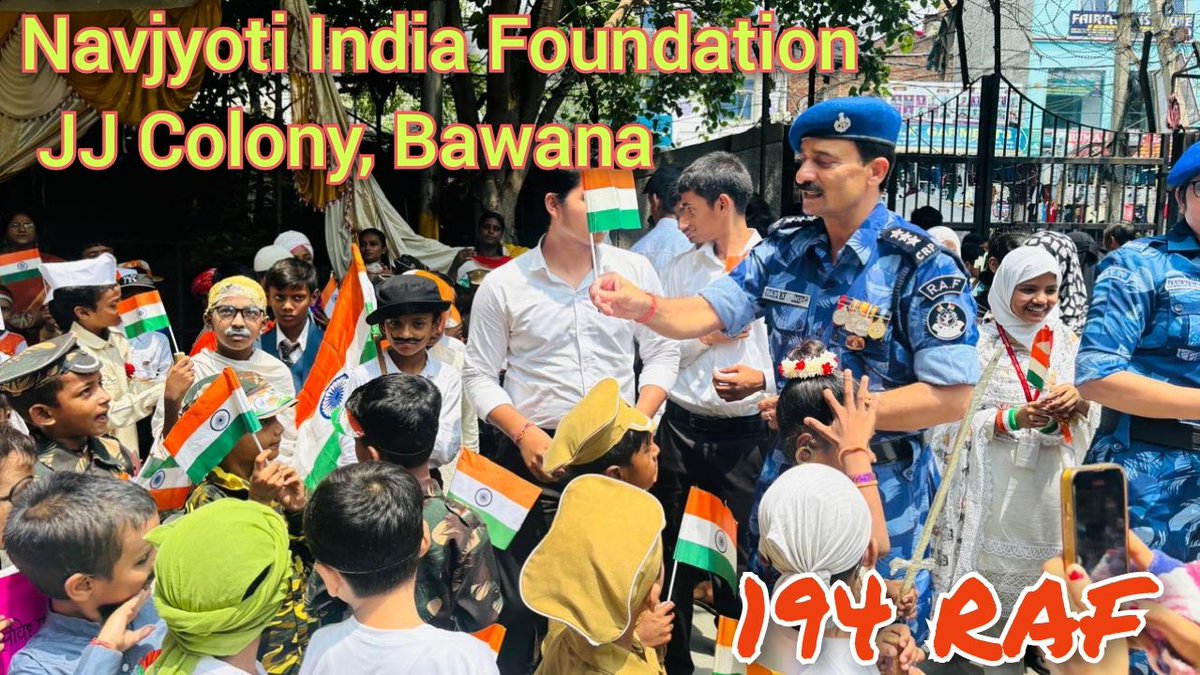 194RAF's tweet photo. Today #194RAF personnel celebrated the #HarGharTiranga campaign with the children of Navjyoti India Foundation, J.J. Colony Bawana, under #IndependanceDayCelebration2024 & distributed the tricolours to them and highlighted its Importance.
#SelfieWithTiranga https://t.co/RGsiseuh6J