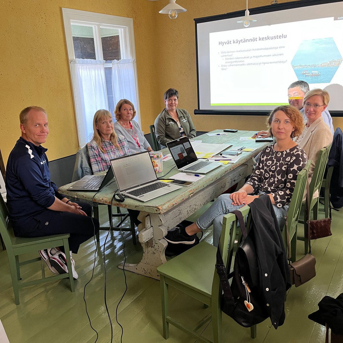 Eilen <a href="/DETOCS_Project/">DETOCS</a>  -hankkeen sidosryhmä kokoontui Kosolan taloon pohtimaan Etelä-Pohjanmaan alueen matkailun haasteita ja ratkaisuja. Etenkin kohteiden saavutettavuus ja tiedottaminen nousivat keskustelussa esille.
