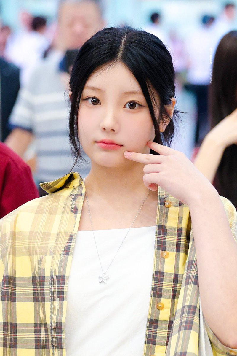 PinkBloom0626's tweet photo. 240810 🍡
#원희 #WONHEE #아일릿 #ILLIT https://t.co/fI3qKZahgN