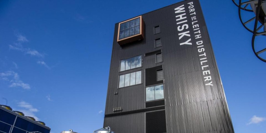 RIBAJ's tweet image. Producing whisky in a 40 metre high facility that also houses visitor attractions on a site prone to gale force winds is a tricky business. Introducing the Port of Leith Distillery, Edinburgh... [AD] @BuildingSystemsUK
#rjproducts #cladding #distilleries
ow.ly/vfMX50SPQxi