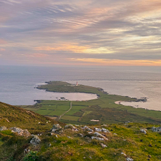 Cerwch i'r wefan i edrych ar argaeledd 2024!

😍Medi 28 - 5ed o Hydref
..........
Go to the website to check out our 2024 availability!

😍September 28 - 5th of October

#ynysenlli #bardseyisalnd #awyrdywyllenlli24 #bardseydarksky24 #natur #nature #islandlife #bywydynys #enlli