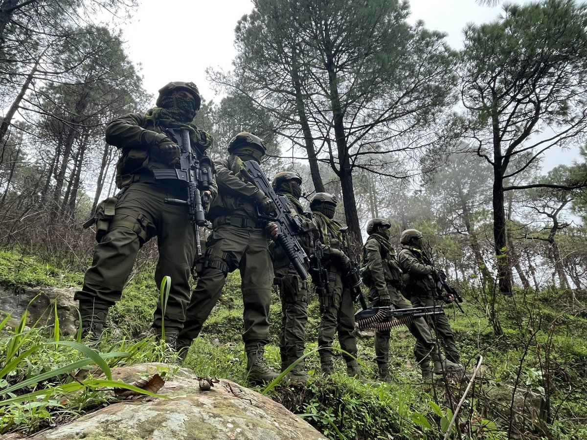 Red_DevilSF's tweet photo. Para Special Forces somewhere in kashmir https://t.co/OpvBL4Em2h