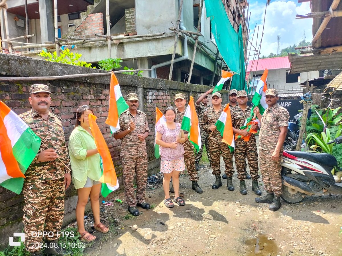 crpf138bn's tweet photo. B/138 carriedout #HarGharTiranga2024  Thiranga March and Awarness programme  at Chimpu, camp and city areas of Itangar. Papumpare (Distt.), Arunachalpradesh
@crpfindia @opsjht https://t.co/yn5kIVb14i