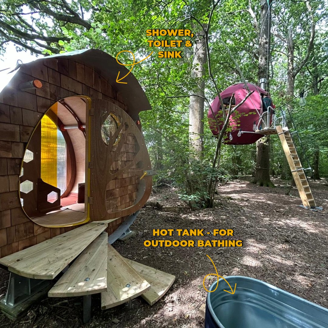 TreeTents's tweet image. The Strawberry Lane Tree Tent in #WestSussex is now ready for you to book! 🍓

Your trip includes not only the #TreeTent, but the full site to yourself; complete with wood-fired hot tub, bathroom, shower, kitchen, oven, loungers &amp;amp; much more.

🏕️ Book now: treetents.co.uk/blogs/sites/st…