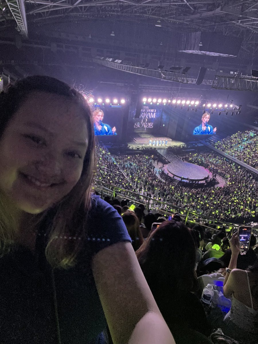 GeeneMiranda's tweet photo. Escaping from reality and DREAMing beyond with @NCTsmtown_DREAM 😭💚 

4th time seeing my dreamies, ilysm!!🥹🤟🏻

#NCTDREAMinMANILA 
#TheDreamShow3_in_MANILA #NCTDREAM_TheDreamShow3_in_MANILA https://t.co/N43nDH1yAi