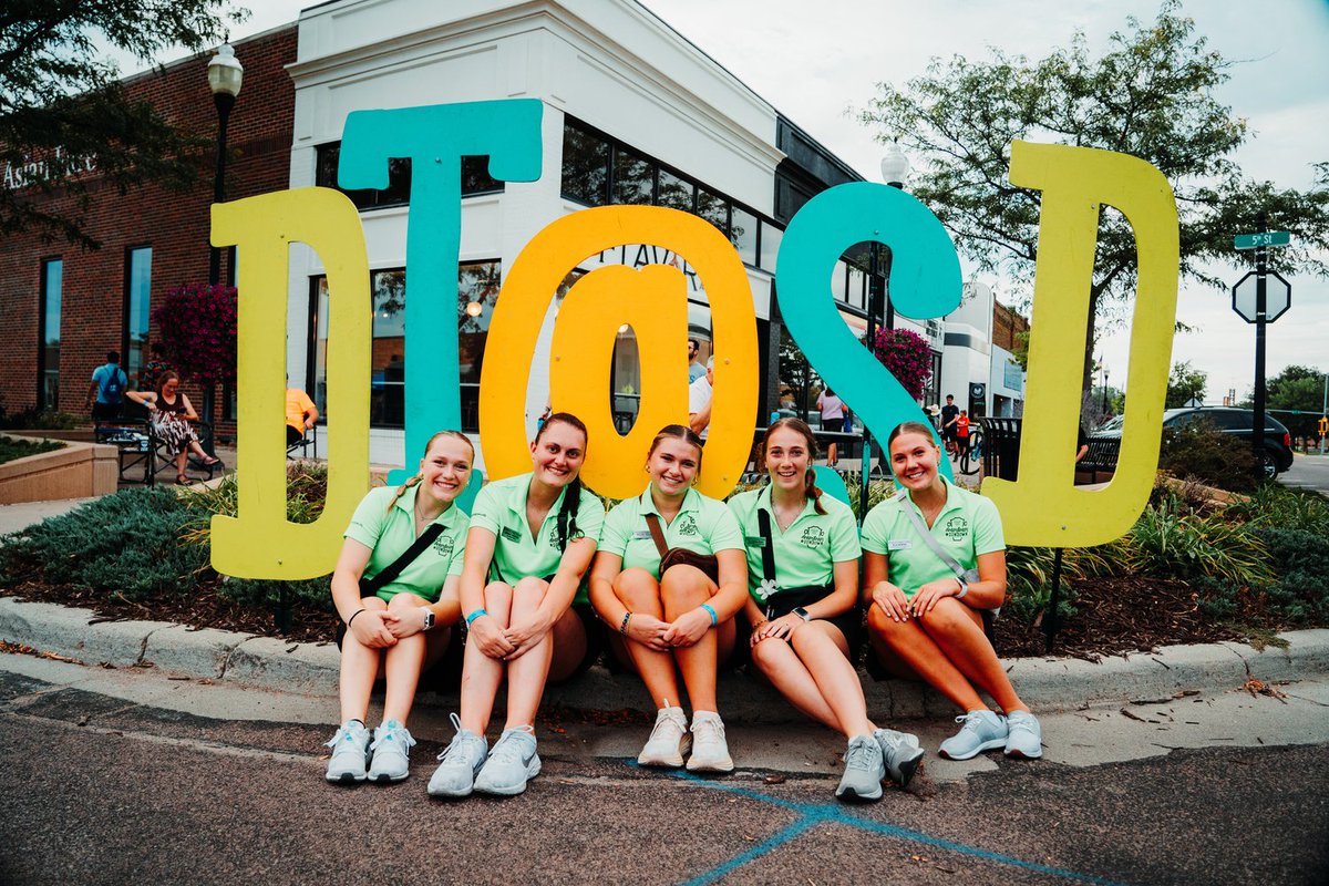 BrookingsEDC's tweet photo. Make new connections and meet new friends in downtown Brookings this Thursday, 8/15, with New Resident Welcome Night at” Downtown at Sundown!” The live music and family fun begins at 5:30 p.m. at this free outdoor summer concert series! #​​DT@SD https://t.co/2TryQRV7yd https://t.co/UAbjFFb3JP