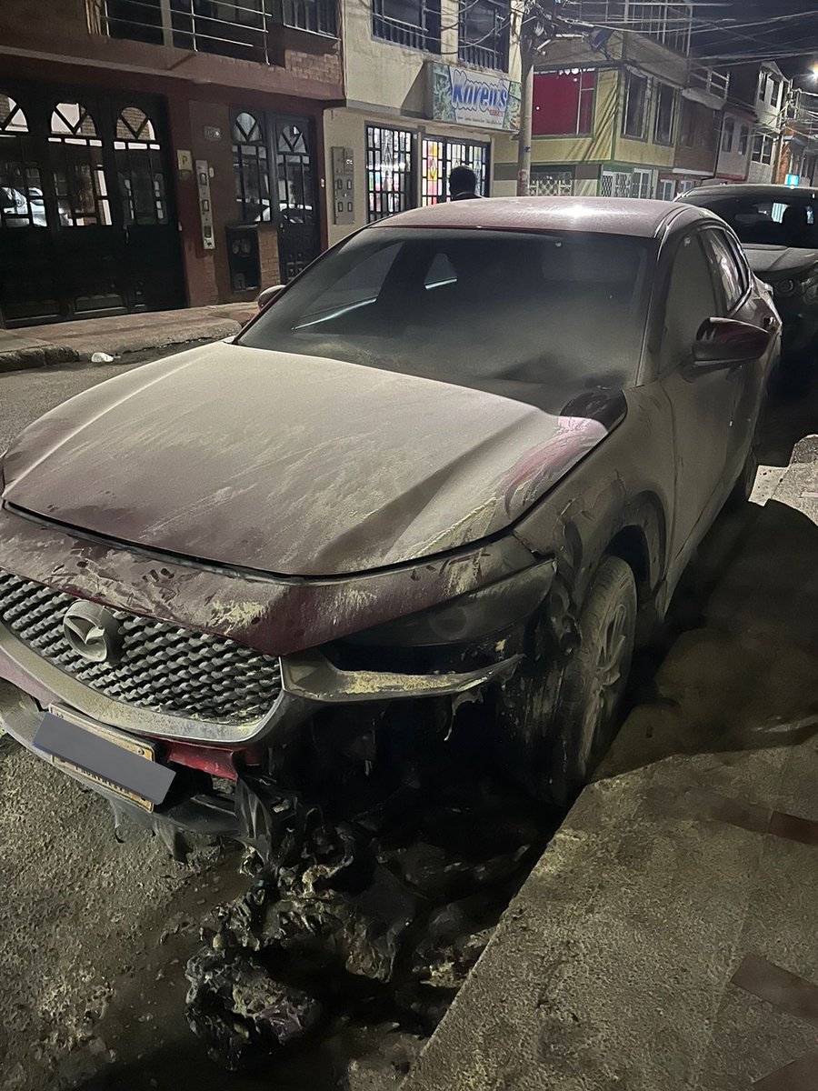 firmescobar's tweet photo. Rechazamos contundentemente el atentado terrorista que fue perpetrado contra mi compañero Concejal de Facatativá, Oscar Fernández, en aras de acallar su valiente voz. 

¡No le tenemos miedo a dicha alianza entre mafia y corrupción!

Mi solidaridad con usted y su familia, amigo 🫂 https://t.co/i33F2SOr6Y