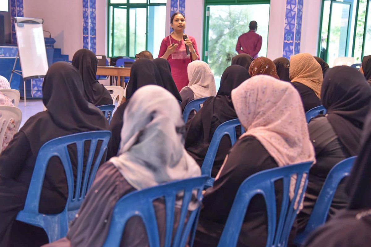 hrcmv's tweet image. ށ. އަތޮޅު ކައުންސިލްއިން އިންތިޒާމް ކޮށްގެން ކޮމިޝަންގެ ފަރާތުން ށ. ކޮމަންޑޫގައި ގެވެށި އަނިޔާ ހުއްޓުވުމާ ގުޅޭގޮތުން އާންމުން ހޭލުންތެރި ކުރުމަށް ނަގައިދިން ސެޝަންގެ ތެރެއިން
#HumanRights #RightsAwareness