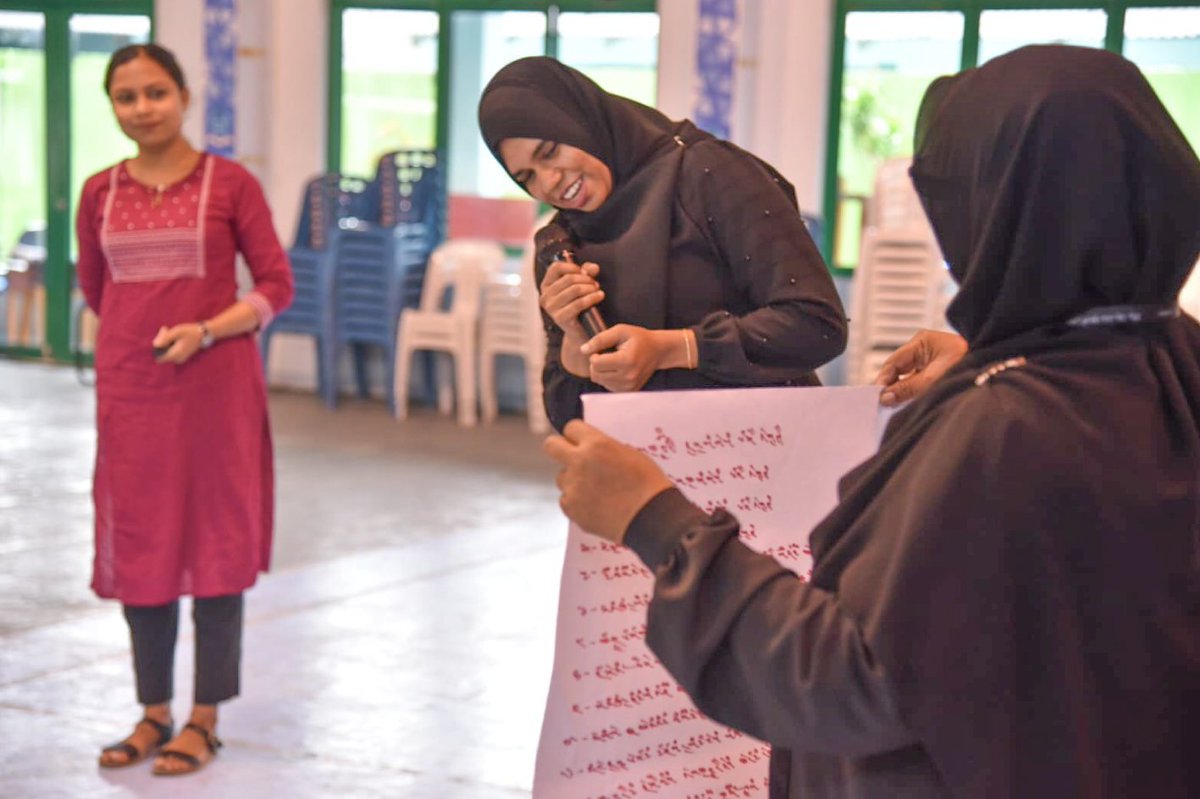 hrcmv's tweet image. ށ. އަތޮޅު ކައުންސިލްއިން އިންތިޒާމް ކޮށްގެން ކޮމިޝަންގެ ފަރާތުން ށ. ކޮމަންޑޫގައި ގެވެށި އަނިޔާ ހުއްޓުވުމާ ގުޅޭގޮތުން އާންމުން ހޭލުންތެރި ކުރުމަށް ނަގައިދިން ސެޝަންގެ ތެރެއިން
#HumanRights #RightsAwareness