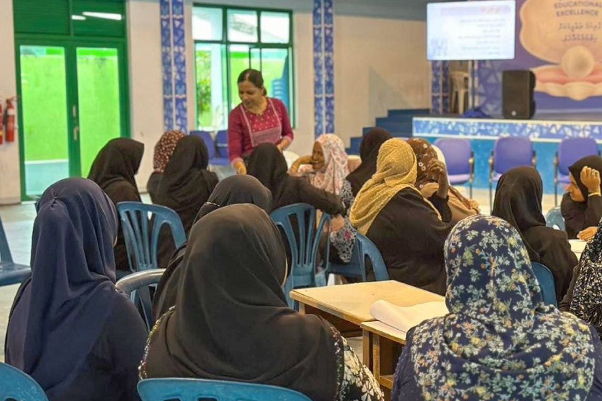 hrcmv's tweet image. ށ. އަތޮޅު ކައުންސިލްއިން އިންތިޒާމް ކޮށްގެން ކޮމިޝަންގެ ފަރާތުން ށ. ކޮމަންޑޫގައި ގެވެށި އަނިޔާ ހުއްޓުވުމާ ގުޅޭގޮތުން އާންމުން ހޭލުންތެރި ކުރުމަށް ނަގައިދިން ސެޝަންގެ ތެރެއިން
#HumanRights #RightsAwareness