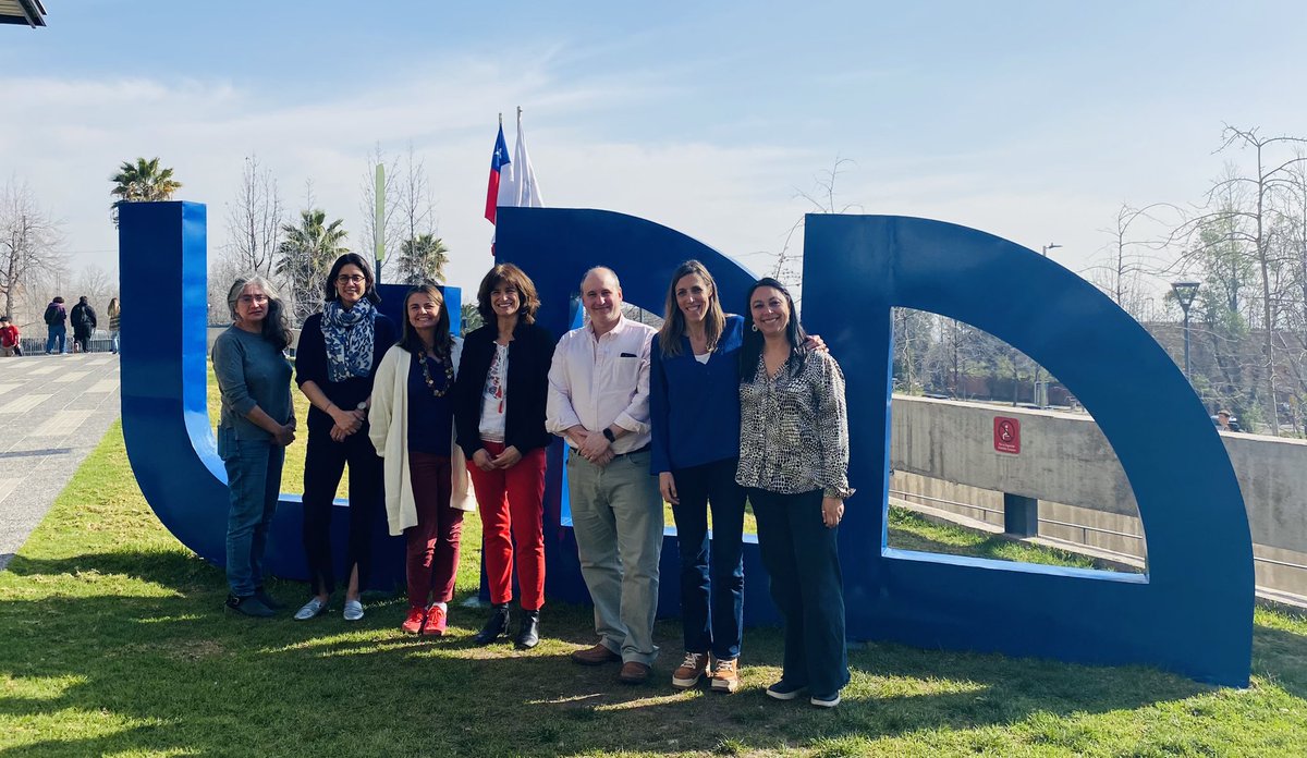 El Decano  de la Escuela de Postgrados <a href="/JuanBogliaccini/">Juan Bogliaccini</a> y la directora de la Maestría en psicoterapia cognitiva <a href="/LEstefanell/">Lorena Estefanell</a> <a href="/UCUoficial/">Universidad Católica</a> visitaron las Universidad del Desarrollo (UDD), la Pontificia Universidad de Chile (PUC) y el Inst. Investigación en Psicoterspia (Midap)🇨🇱