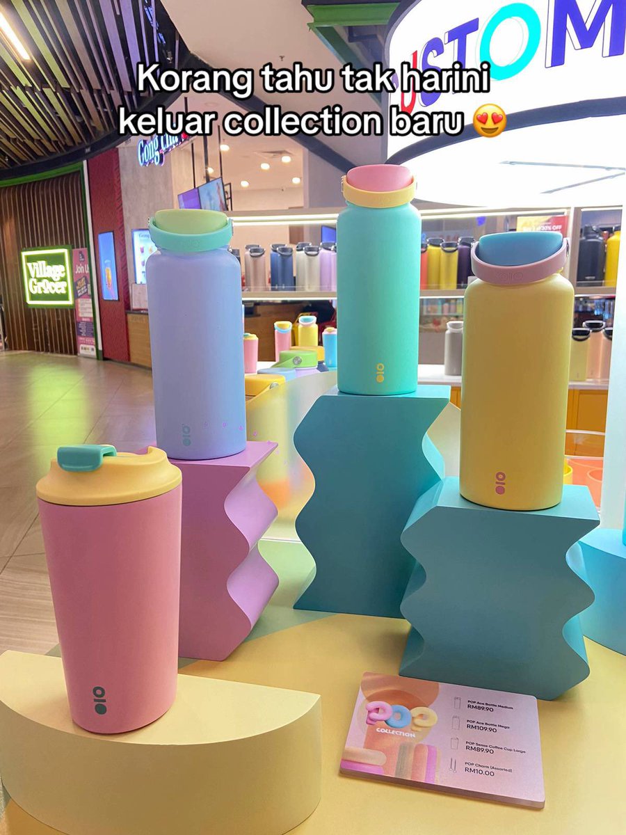 afiqahnasuhaaa's tweet photo. Korang tau tak montigo launch collection baru??!!!!!! Kiut illlerrrr warna dia, siap dpt free charm pulak tuuu.

IM SOLDDDDDD 🥺 https://t.co/jdBI606LYz