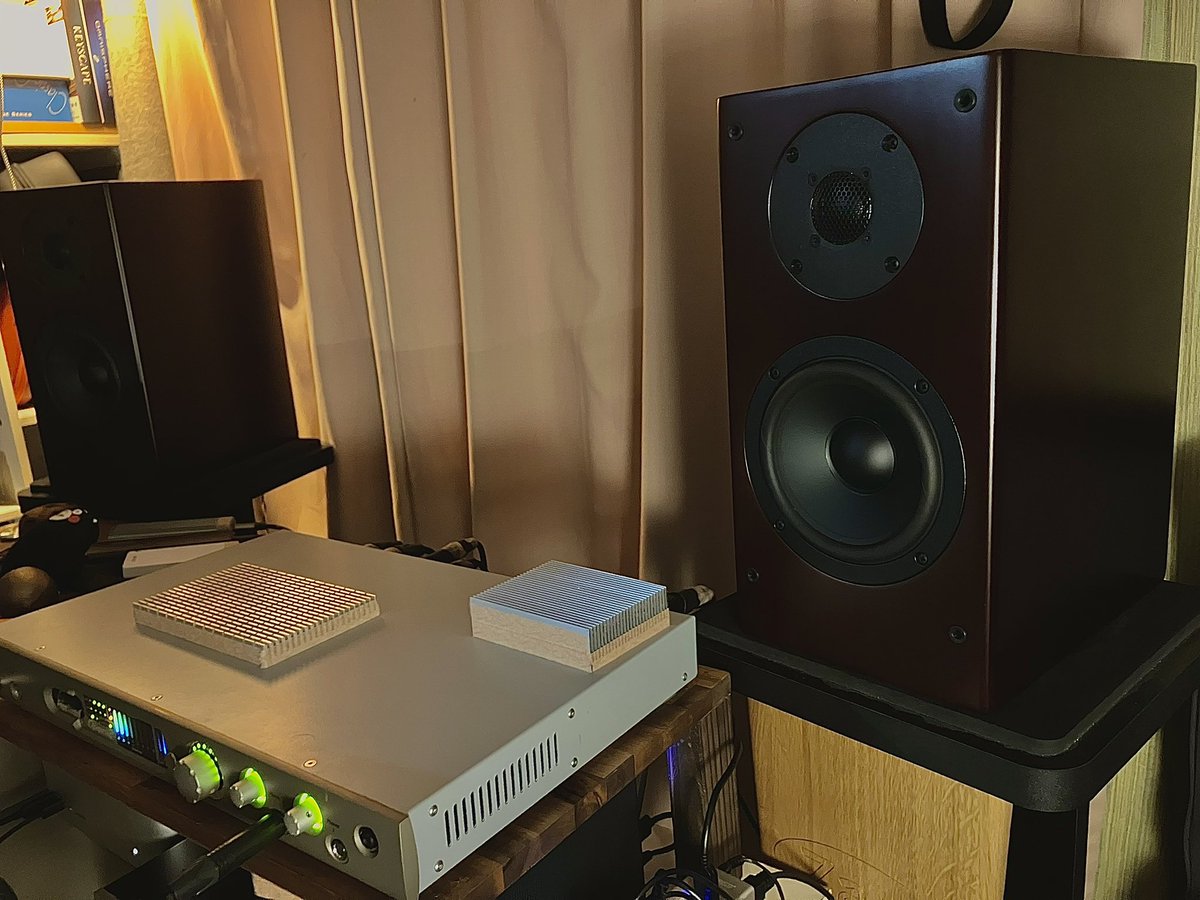 （美品）Ascend Acoustics Sierra-LX Ascend Acoustics- Sierra-LX、予定より2日前倒しで(いきなり)届いた