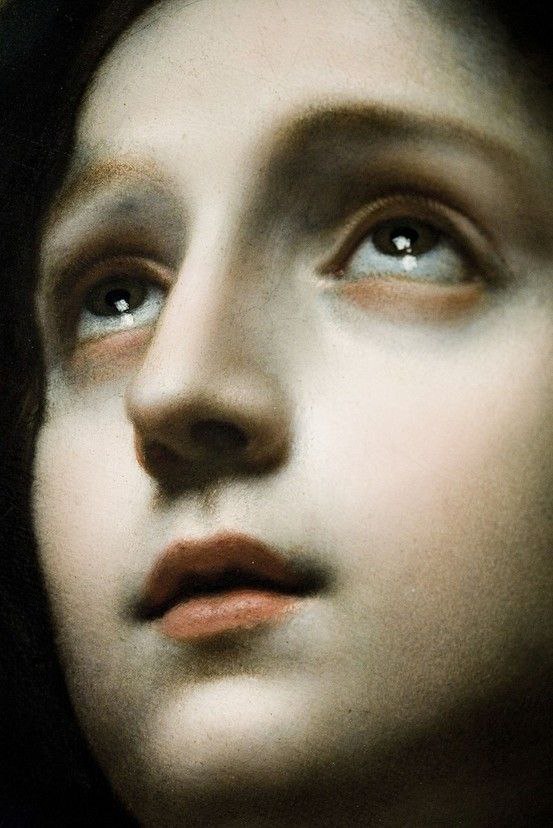 "¡Ay! ¡Qué felices son aquellas almas que han llegado al perfecto olvido de sí mismas, que ya no aman, ni miran, ni piensan sino en Jesus, único amor de nuestros corazones!"

~Santa Margarita