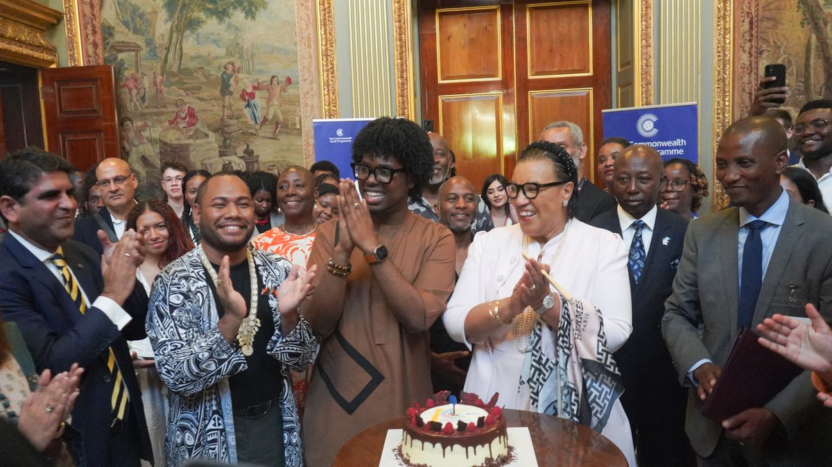 The Commonwealth tweet media