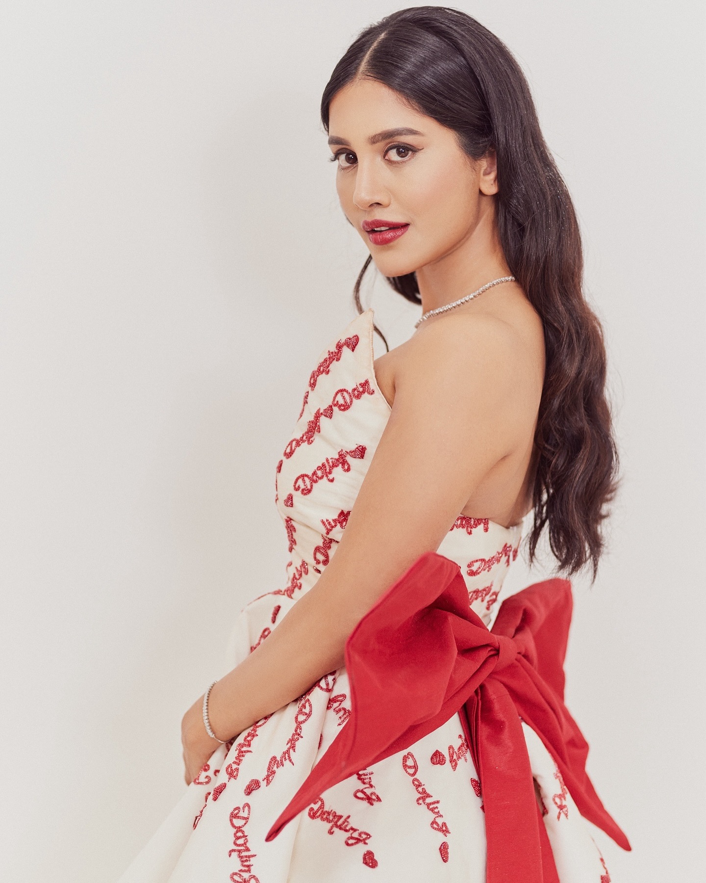 GU8PqZEa4AIOi8z?format=jpg&name=large