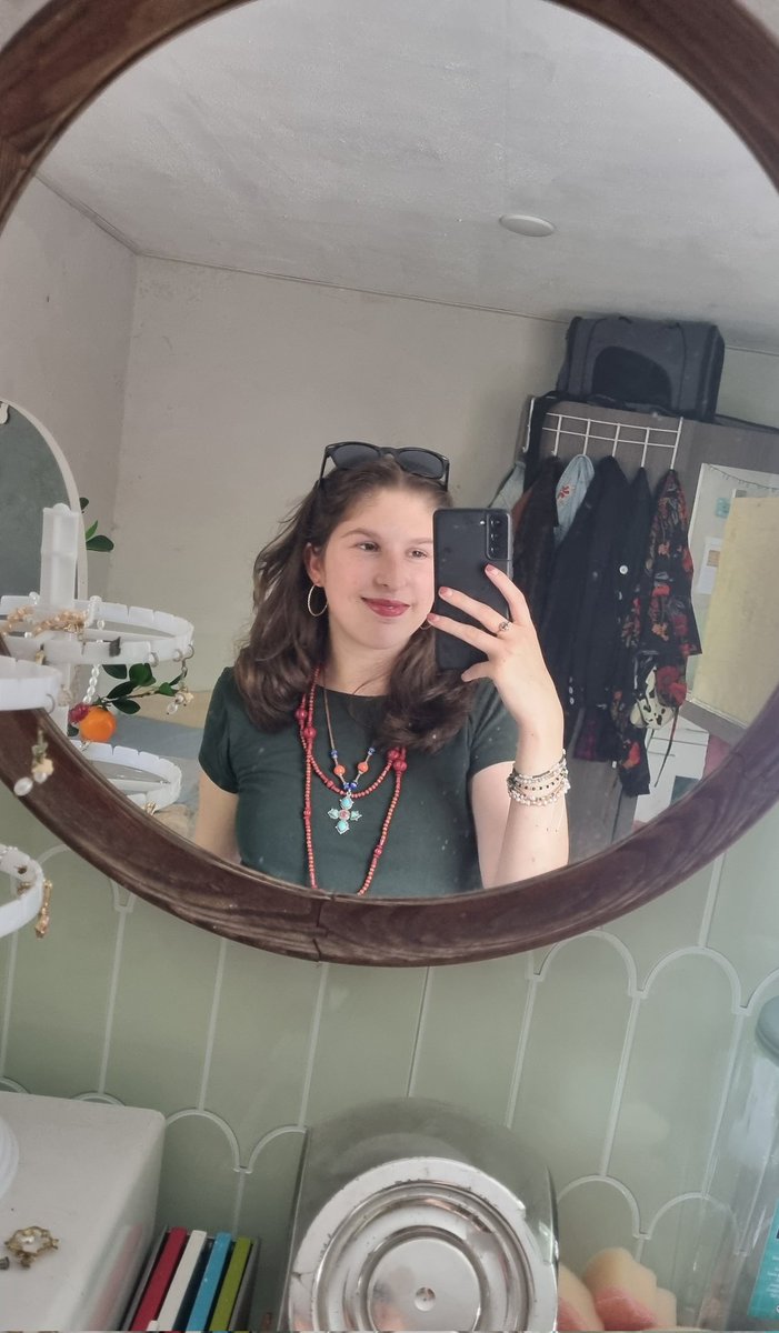 Elllerrt's tweet image. Heb mijn ogen maandag laten laseren. Nice to meet you