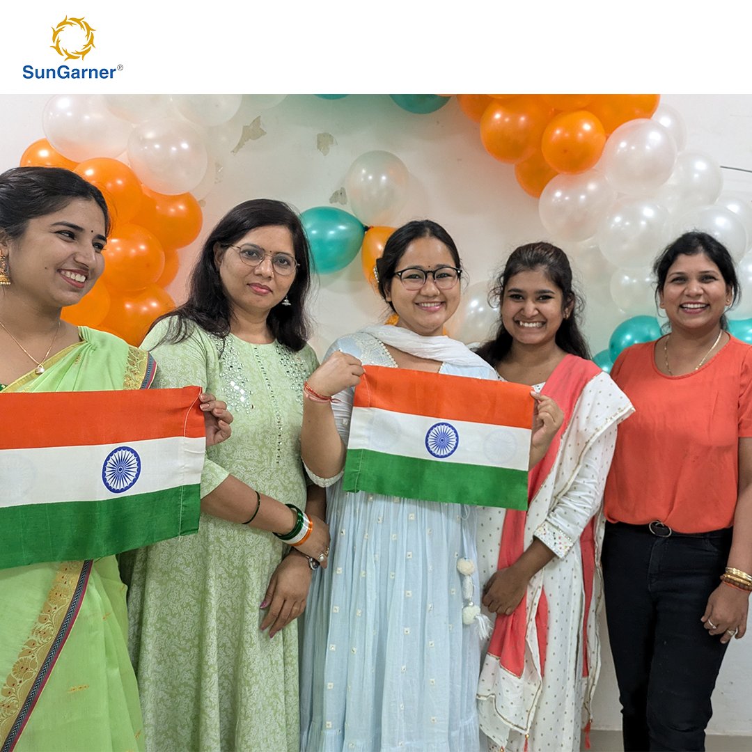 sungarnersolar's tweet photo. SunGarner marked Independence Day with great enthusiasm at our Noida headquarters, bringing together employees for a day of celebration.  It was a vibrant display of team spirit!

#IndependenceDay #TeamSunGarner https://t.co/aKPendi9fW