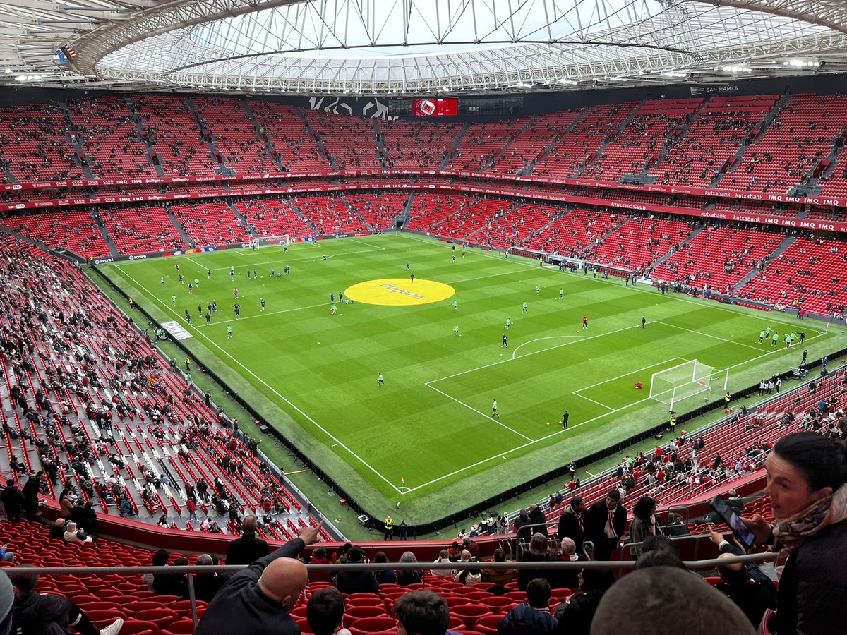 Shortstraw69's tweet photo. If you’re still annoyed at Sociedad and would rather go and watch Bilbao, pre book the bus over there, they’re nowhere near as frequent as you’d want and if you assume it’d be quicker by train you’d be wrong! The train stops in every little mountain village between https://t.co/YcoxxJ6oGB
