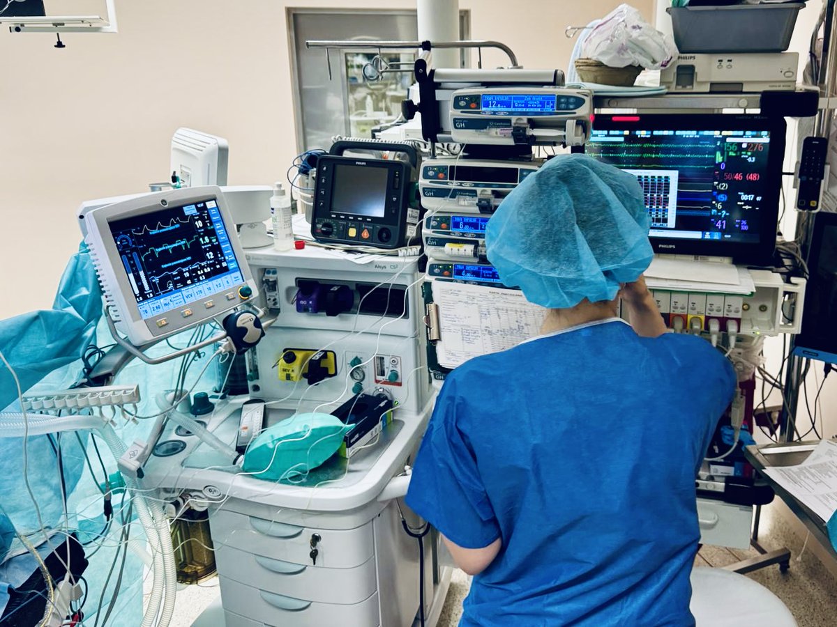 nikardiologii's tweet photo. Kobieta jest 5️⃣0️⃣0️⃣ pacjentką @nikardiologii, u której zastosowano terapię urządzeniem ECMO. Więcej informacji 👉 https://t.co/OX4fvULHu1
#kardiologia #kardiochirurgia #serce #niewydolnośćserca #pacjenci #NIKard #zdrowie #ECMO #poznajNIKard https://t.co/JnLJzRYzNA