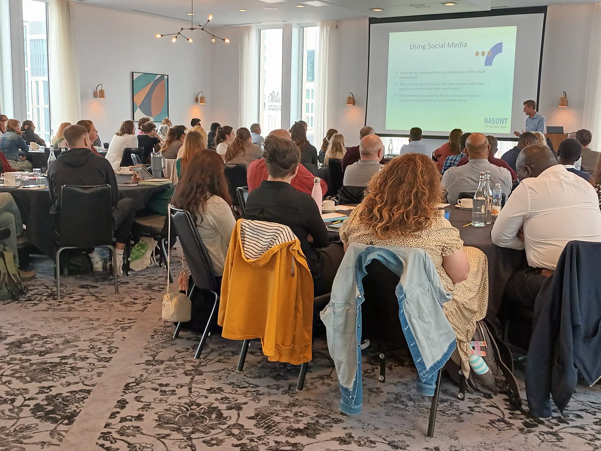 It has been a great day meeting ECT members in Manchester for the NASUWT New Teacher Event! 😊 #nasuwt #ect #teachers #union #manchester