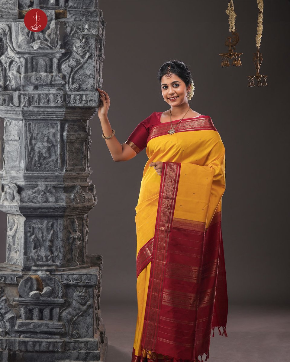 houseoftuhil's tweet photo. The aura of yellow...our pure silk Kanchipuram saree from Shanta. Shop now online at https://t.co/pm7wyW89mh 

#KanchipuramSaree #Tradition #HouseohTuhil #Shanta #Chennai https://t.co/GmVHFBEJAh