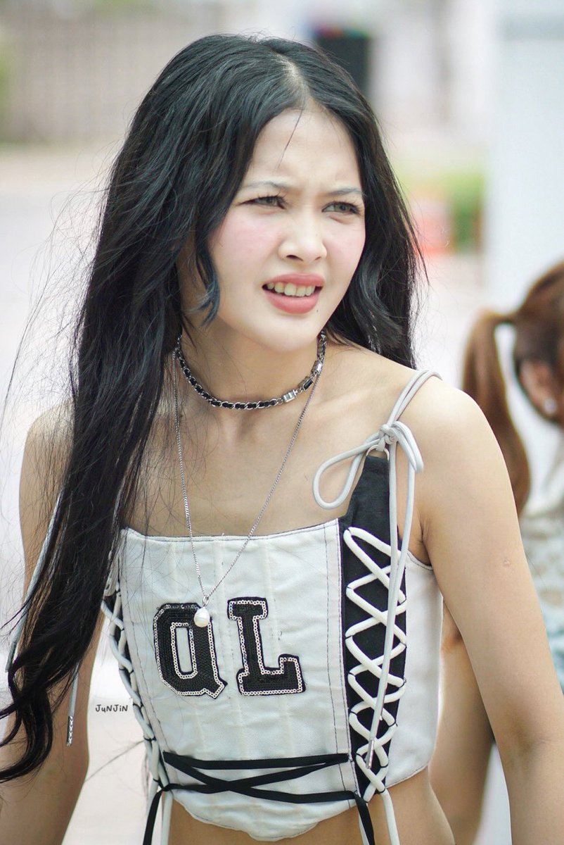 JuNliNJiN's tweet image. Gotta tick that tick that tick
—— Checklist ✅

#FeniQUADLIPS 
#QUADLIPS_Checklist