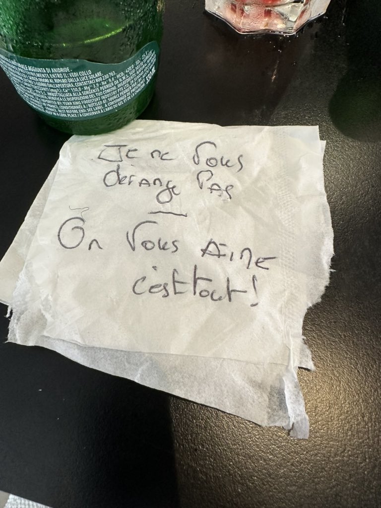 Cyril Hanouna tweet media