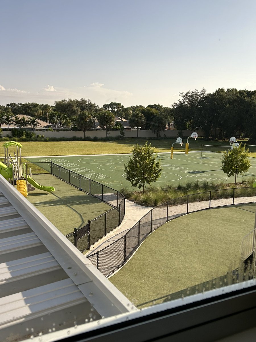 I had to pause for a moment to take in this morning view <a href="/GPESpbc/">Grove Park ES</a> ☀️