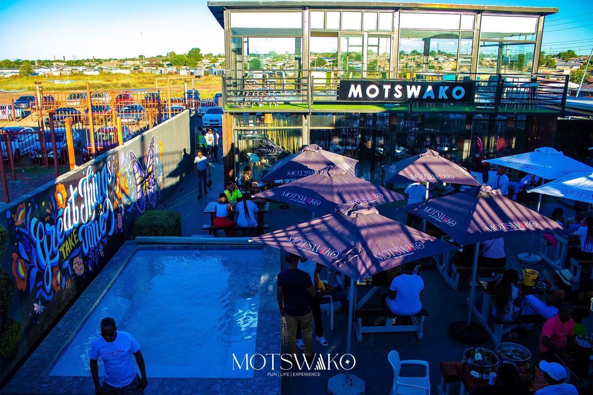 PogishoMompati2's tweet image. Your Ultimate Daytime Destination.. We Promise nothing but Good vibes Good Food and unmatched Entertainment.. Do join us the “Mecca of Entertainment  .#Motswako #DayTimeFun