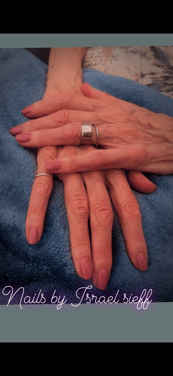 Pamper session today #nails #gel #beauty #Wednesdayvibe <a href="/AnchorLaterLife/">Anchor</a> <a href="/Steve_Vessey/">Steve Vessey</a>