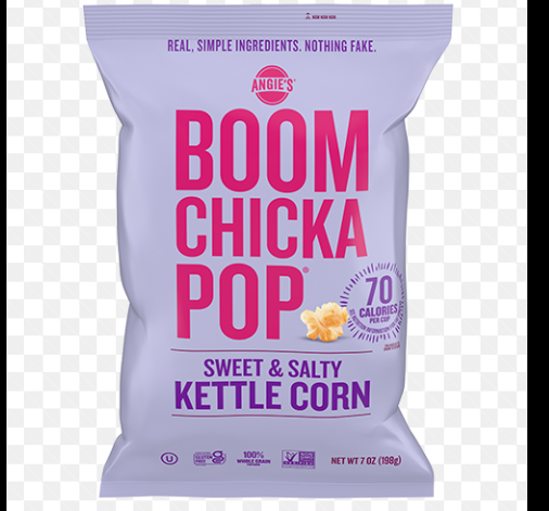 ROLLAsMusicc's tweet photo. FUN FACT:
I love this pop corn. I (literally) can eat the whole bag in one sitting. it's Light, Healthy and not so heavy for a late night snack or something in between #boomchickapop https://t.co/NFF1UpSndK