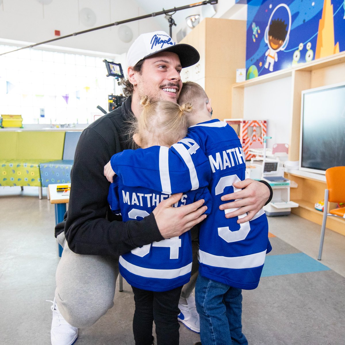 sickkids's tweet photo. Captain of our hearts and now the @MapleLeafs! 👏
 
HUGE congratulations to our friend @AM34 on being named the 26th captain in franchise history! 
 
Auston's leadership on and off the ice truly makes an impact on our city, our team and @SickKidsNews! 💙 

#LeafsForever https://t.co/xsQgGMZcjN