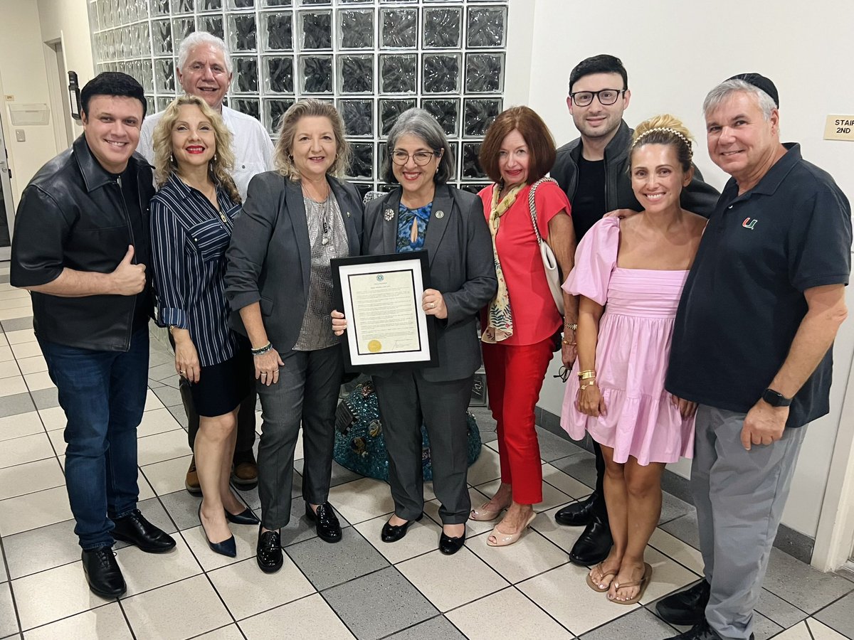 EdwardMenaFL's tweet photo. Last night, the City Hall of Surfside, Vice -Mayor Tina Paul, Mayor Charles Burkett, and Commissioners, presented Miami Dade County Mayor, Daniella Levine Cava, with a beautiful Proclamation! @MayorDaniella has earned the respect, love, and admiration from Surfside elected officials, and residents, for her unconditional support during the Surfside tragic building collapse on June, 2021. We love and appreciate her very much. Congratulations and more than well deserved, my friend! @LevineCava 👏🏻❤️ 

@surfsideflorida @RTourgeman @hildemaropiano