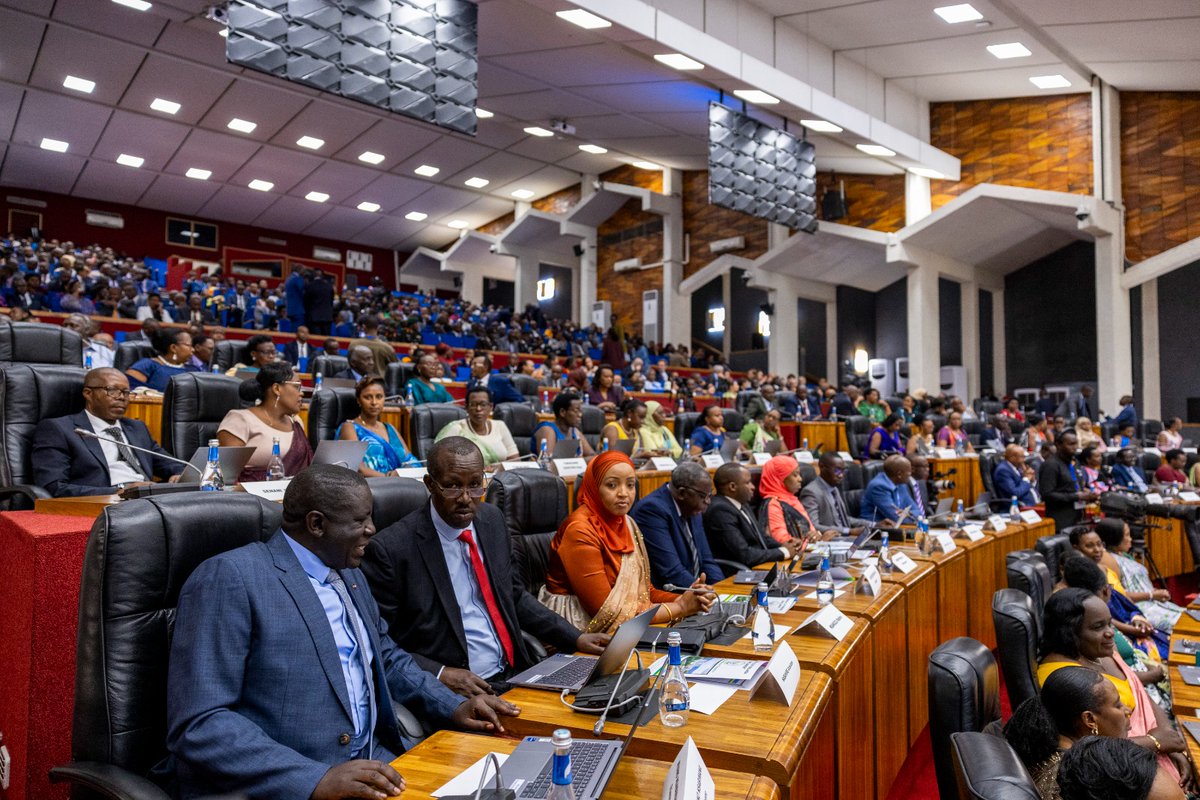 NewTimesRwanda's tweet photo. PHOTOS: President #Kagame is expected on Wednesday afternoon to officiate at the swearing-in ceremony of @RwandaParliamnt's 80 new Members of Parliament.

📸: @MugwizaO /TNT https://t.co/d46RhY0iIQ