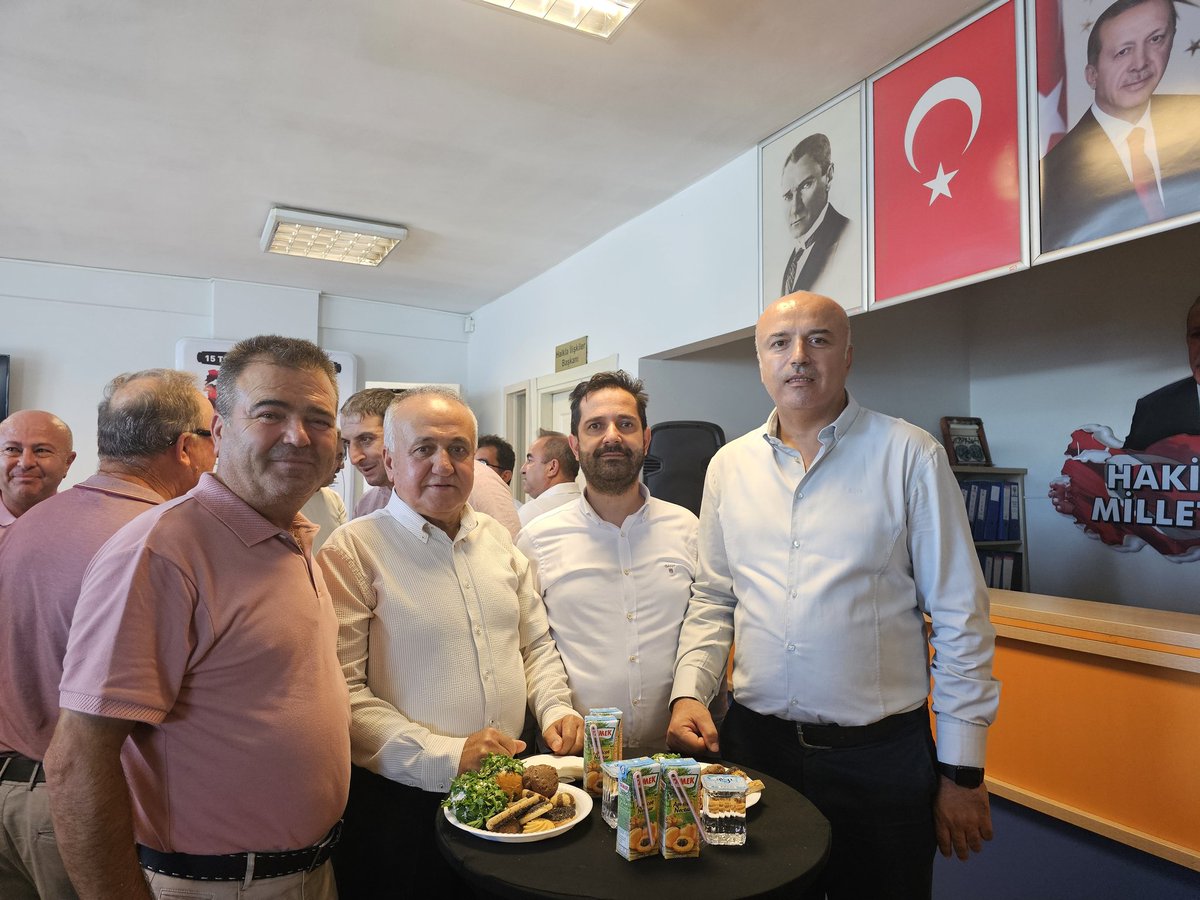 duralikolpak's tweet photo. AK Parti'nin 23. kuruluş yıldönümü dolayısıyla İl Başkanlığında düzenlenen toplantıya katıldık. AK Parti ve Cumhurbaşkanımız Recep Tayyip Erdoğan 23 yıldır milletin sesi ve umudu olmuş, umudu olmaya devam etmektedir. @alicetin_07 https://t.co/Mie46TNqgt